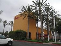 Lazy Dog Restaurant & Bar