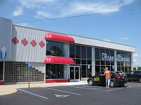Three Blondes Brewing Company